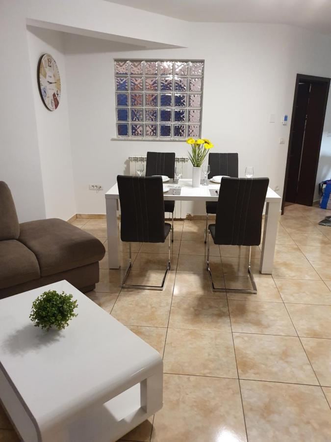 Apartma Maja, Mateja Koper Extérieur photo